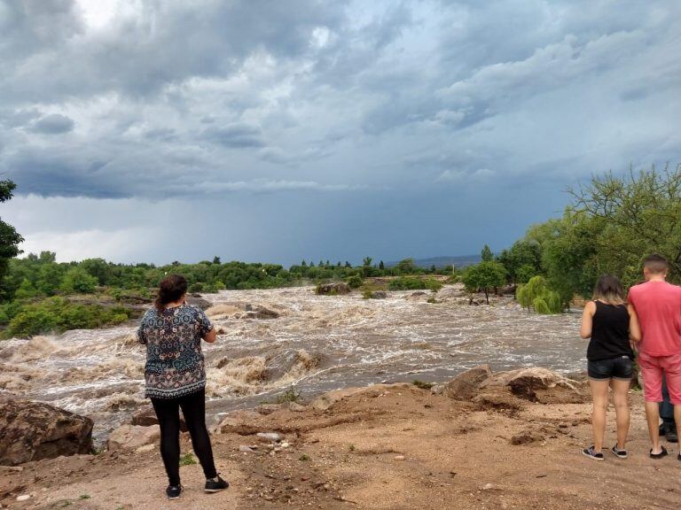 Inundación en Mina Clavero (Gentileza Departamental San Alberto).