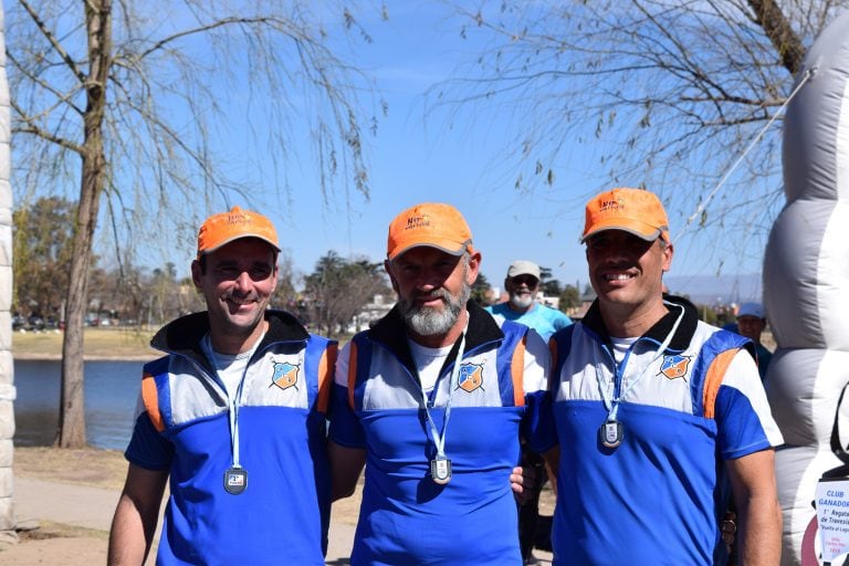 Ganadores de la regata "Vuelta al Lago" de Carlos paz