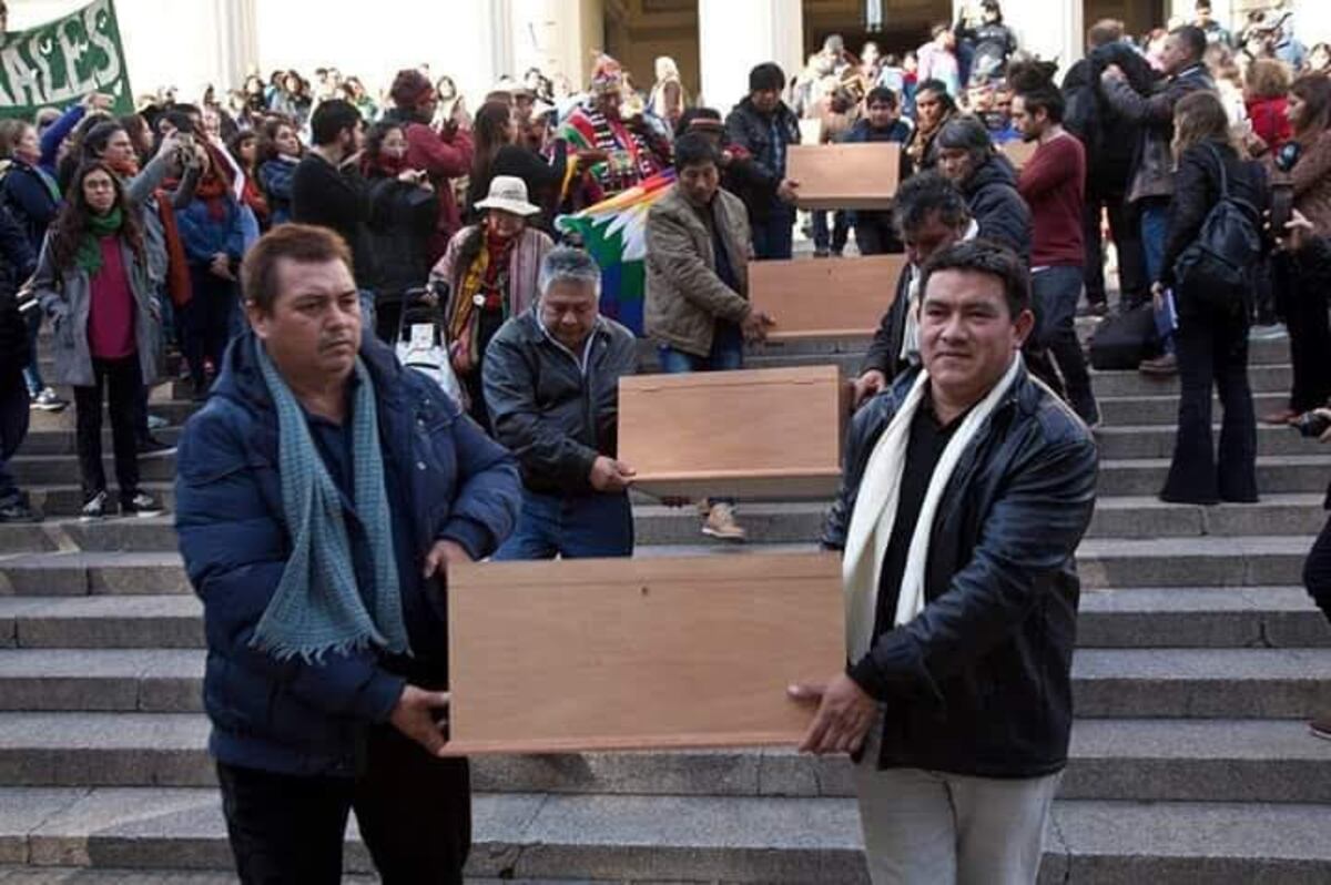 Trasladarán a Chaco los restos de nueve qom restituidos a su pueblo