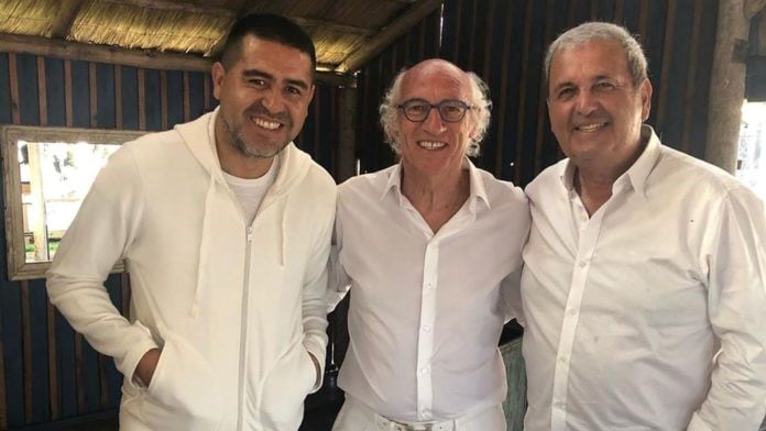 Carlos Bianchi junto a Juan Román Riquelme en la celebración de su cumpleaños.