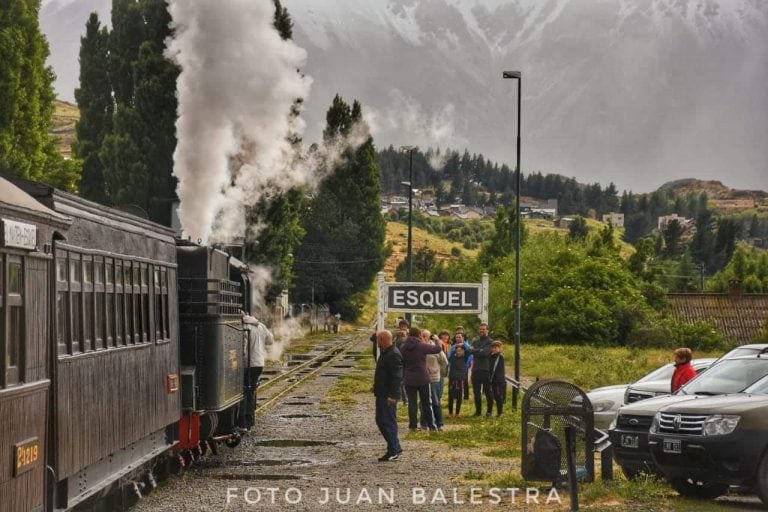 La Trochita sigue sumando salidas por la alta demanda de pasajes que tiene.