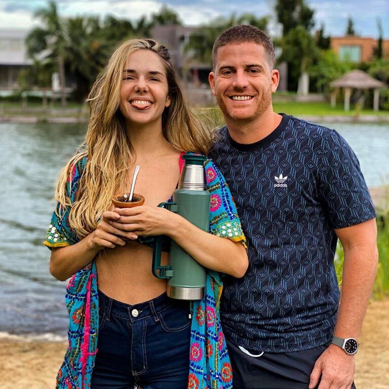 Julieta Nair Calvo y Andrés Rolando (Instagram)