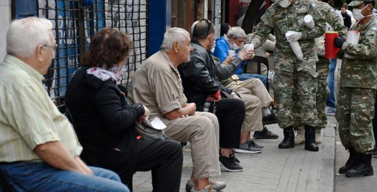 Jubilados y pensionados podrán cobrar por ventanilla (Foto: Clarín)