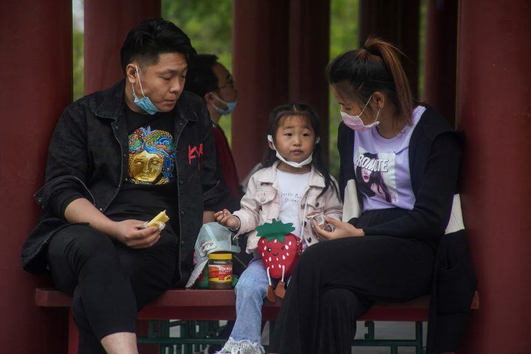 China anunció un récord de casos ante una nueva ola de la variante Omicrón.