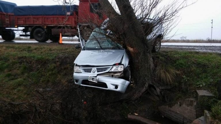 Dos muertos en un terrible accidente en la ruta 33