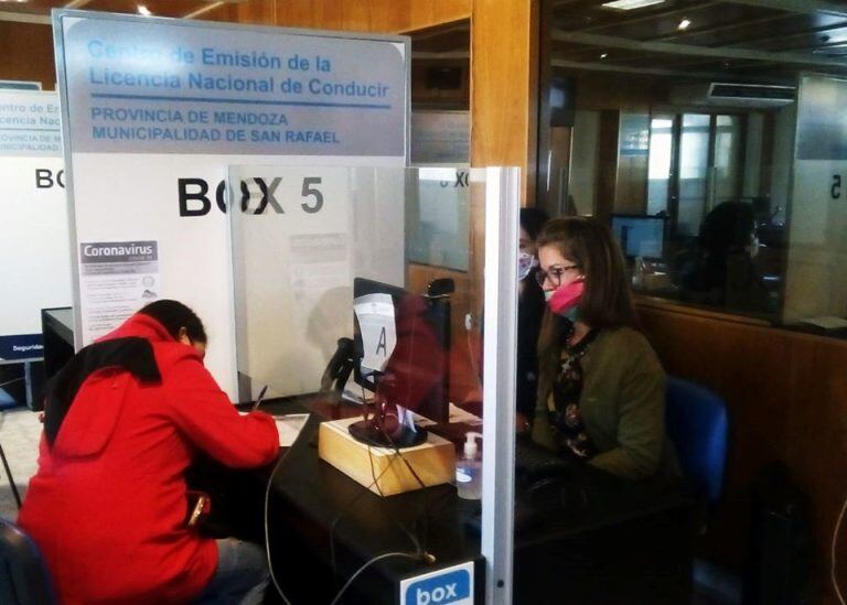 Oficina de licencias de conducir en San Rafael.