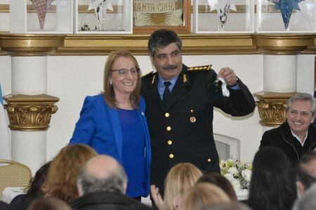 acto de entrega de vehículos para seguridad