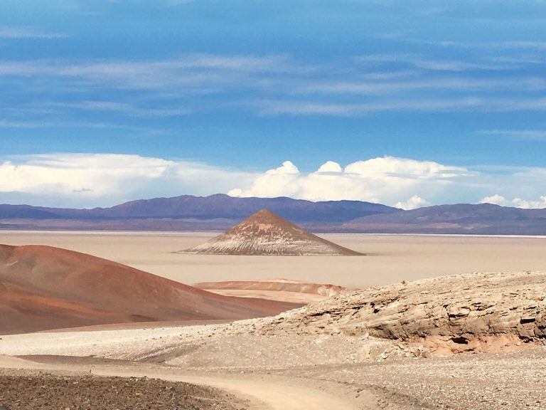 Cono de Arita en Tolar Grande (Web)