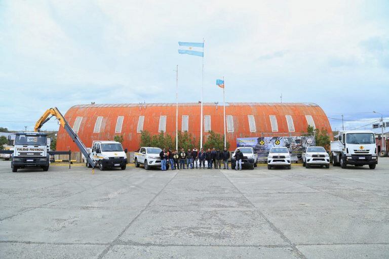 Presentación de la flota que adquirió Vialidad Provincial.