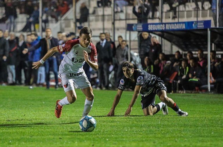 Colón perdió por penales ante Estudiantes de Buenos Aires (@Copa_Argentina)