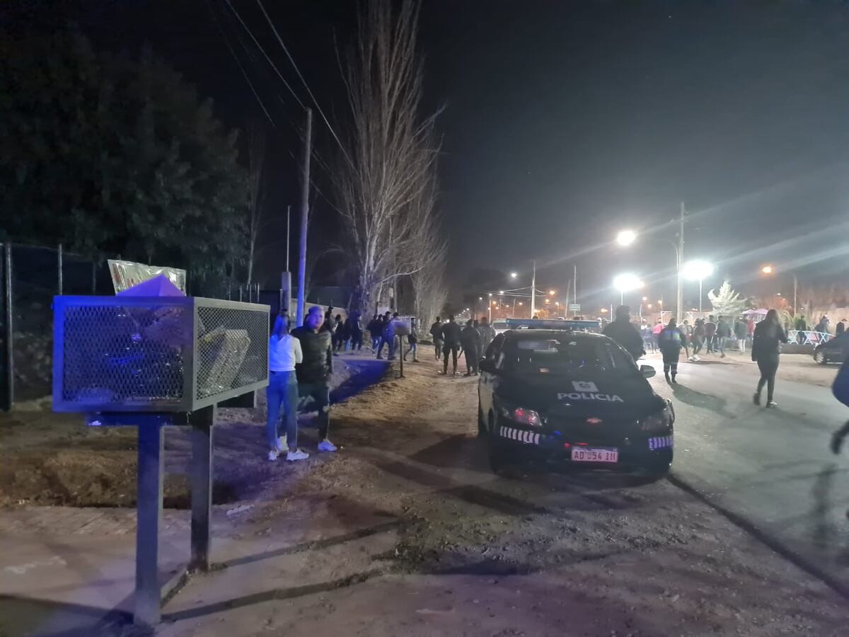 Alcohol, drogas y menores: desactivaron una fiesta clandestina en Godoy Cruz
