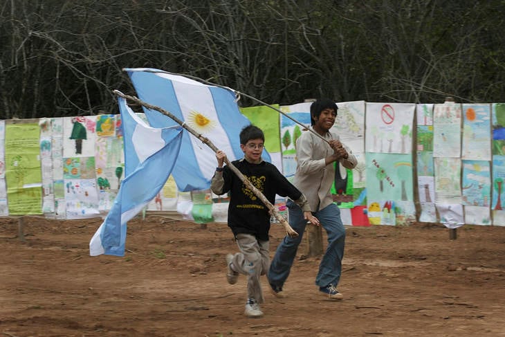 Gracias al pedido de Maradona, se salvó la reserva y la comunidad wichí asentada en ella.