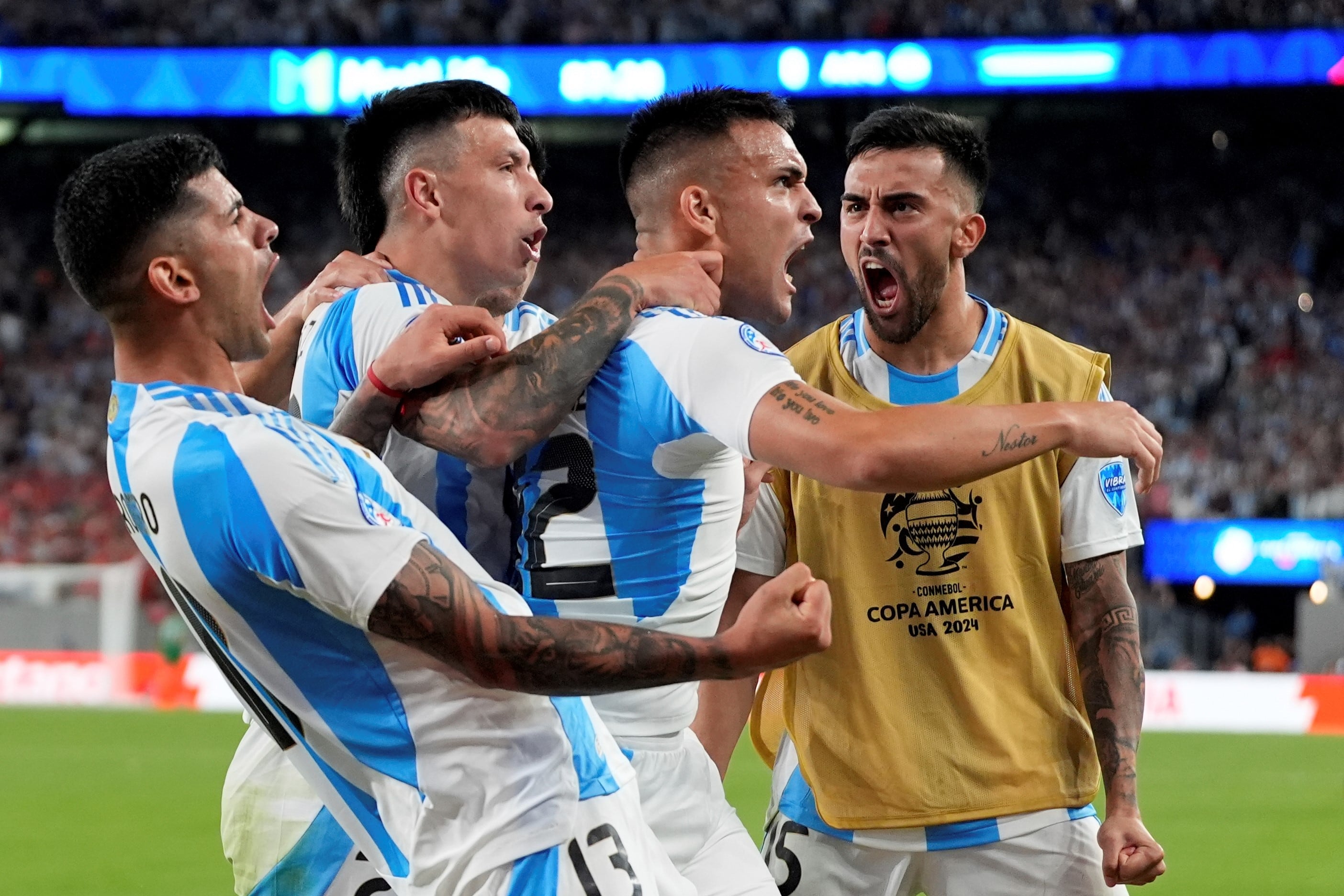 Lautaro Martínez y el festejo de su gol (AP)