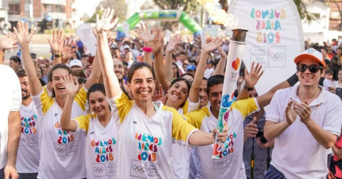 Buenos Aires 2018: Tucumán celebró la llegada del fuego sagrado