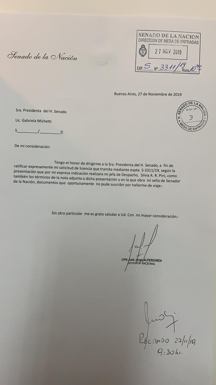 Pedido de licencia de Alperovich.