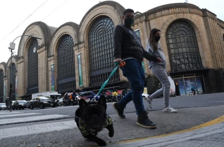 Coronavirus: cuáles son los comercios que pueden reabrir a partir de este jueves en la Ciudad (Télam)