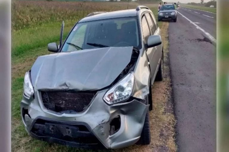 Robo, choques y muerte en la autopista a Santa Fe.