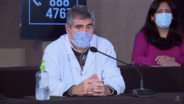 Los pacientes recuperados "pueden dar una gran ayuda para la gente que está más afectada por esta enfermedad", dijo el Dr. César Mulqui.