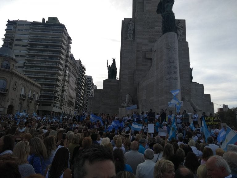 Gran convocatoria de la Marcha del Millón en la ciudad de Rosario