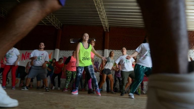 Luciana Peralta, primera instructora cordobesa con Síndrome de Down de Zumba.