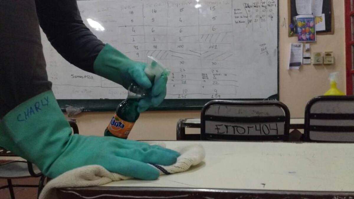 Detuvieron a un celador de una escuela de Ciudad por abusar sexualmente de una niña