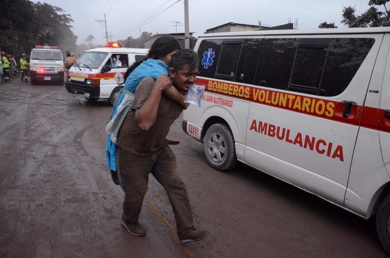 Temor en Guatemala por más erupciones del Volcán de Fuego. / AFP PHOTO / NOE PEREZ