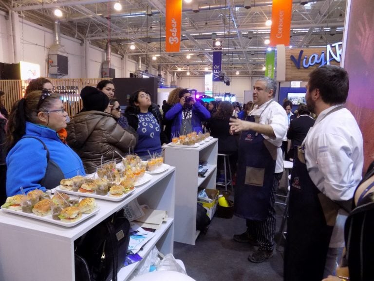 puerto de santa cruz en la expo turismo de comodoro