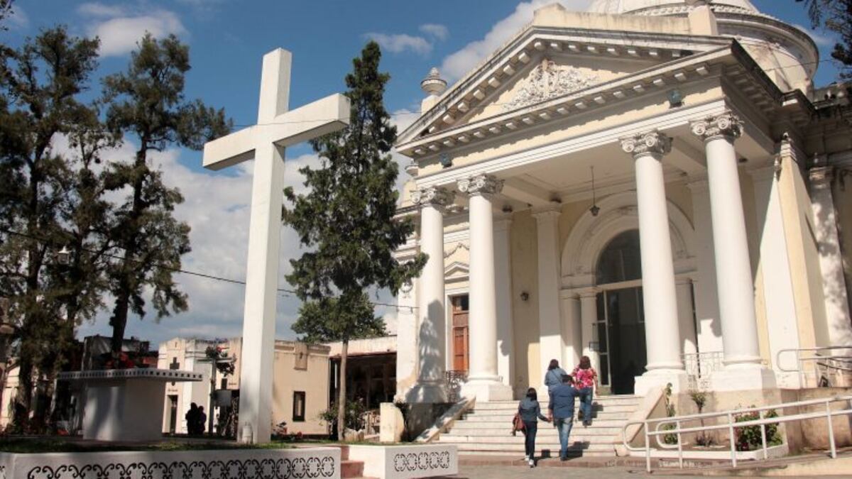 Hallan restos de presuntos desaparecidos de la última dictadura