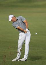 HONOLULU, HI - JANUARY 12: Jordan Spieth of the United States plays a shot on the 15th hole during the first round of the Sony Open In Hawaii at Waialae Country Club on January 12, 2017 in Honolulu, Hawaii.   Sam Greenwood/Getty Images/AFP
== FOR NEWSPAPE