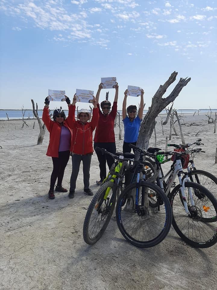 Cicloturismo  Miramar de ansenuza
foto: bicio y amig@s