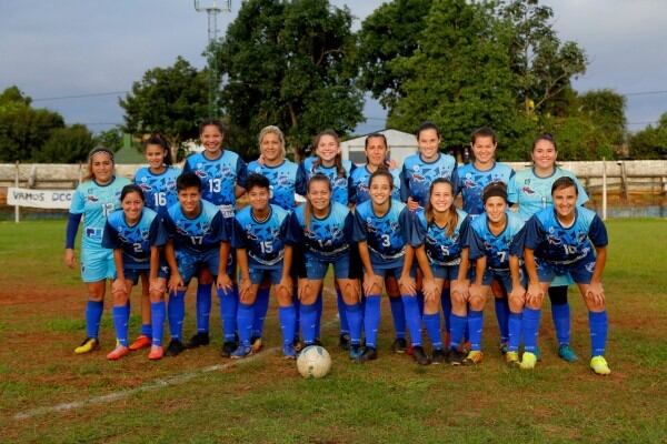 Atlético Oberá ya era semifinalista. Pero las chicas decanas le ganaron el domingo a Escuela Municipal Campo Viera, con ganas de clasificar. (Oberainside)