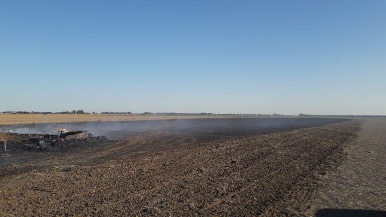 Incendio en zona rural de Marull (Bomberos voluntarios de Marull)