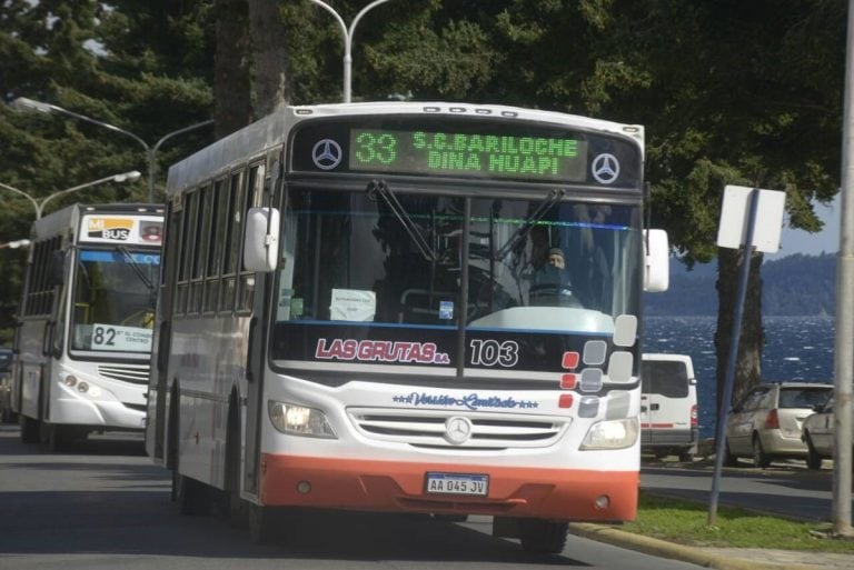 Imagen archivo. Colectivos de Bariloche.