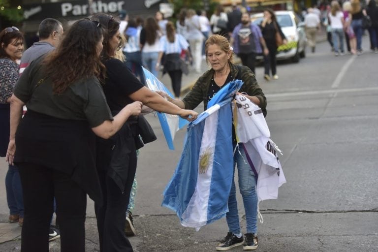 Las fotos de la marcha del Sí se Puede de Macri en Córdoba en el cierre de campaña.