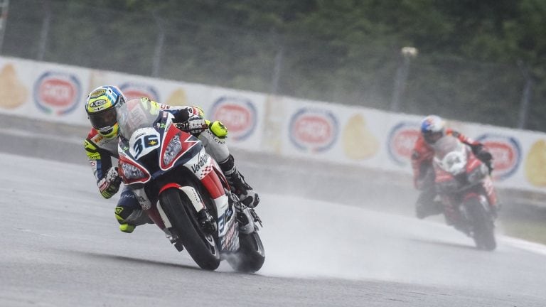 Mercado, 6° en Donington Park, Gran Bretaña. Su mejor resultado a la fecha en el Mundial de Superbike (WSBK).