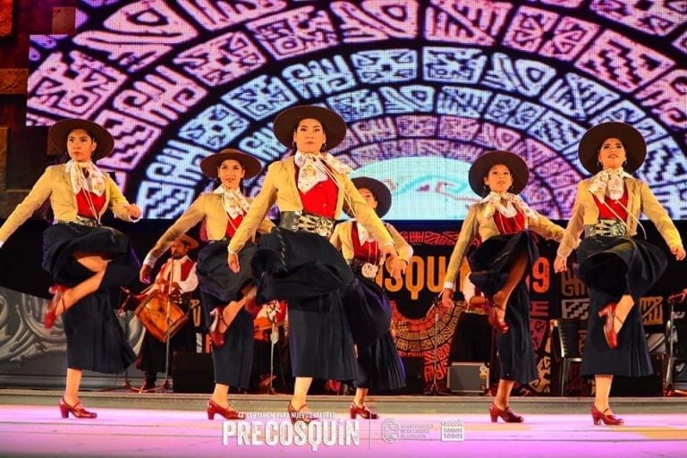 Grupo de Malambo Femenino salteño. (PreCosquín)