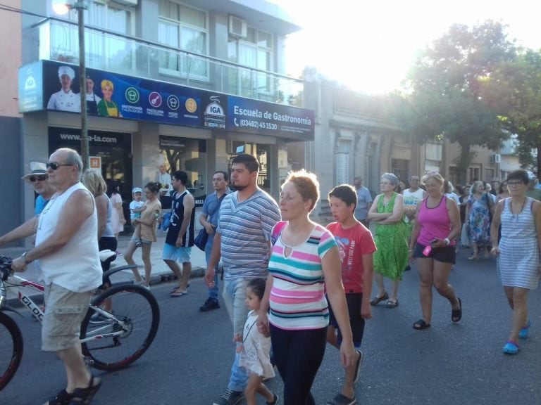 Los padres de Emanuel Gonzalez estuvieron presentes en la marcha reclamando justicia para Gonzalo Glaria (Vía Rafaela)