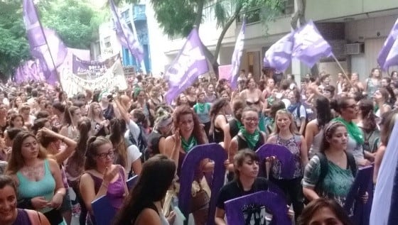 Marcha de mujeres del 8 M 2017 en Rosario