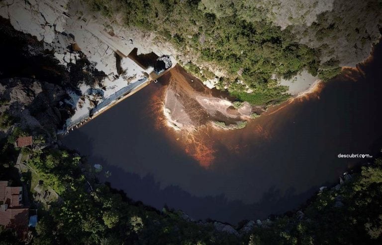 Los increíbles imágenes desde un drone de La Playa de los Hippies.