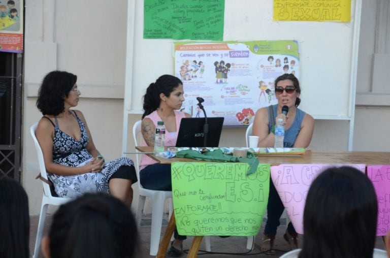 Charla de la ESI en el Centro Cultural "José La Vía". Foto: El Diario de la República.