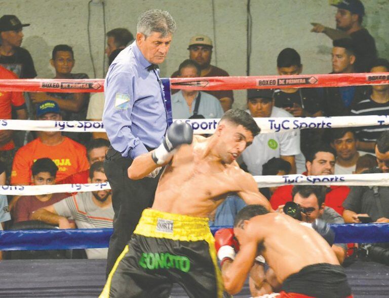 El riojano viene de ganarle al bonaerense César Pérez, a quien venció por puntos en el combate que se llevó a cabo el pasado 22 de marzo en la ciudad de Aimogasta.