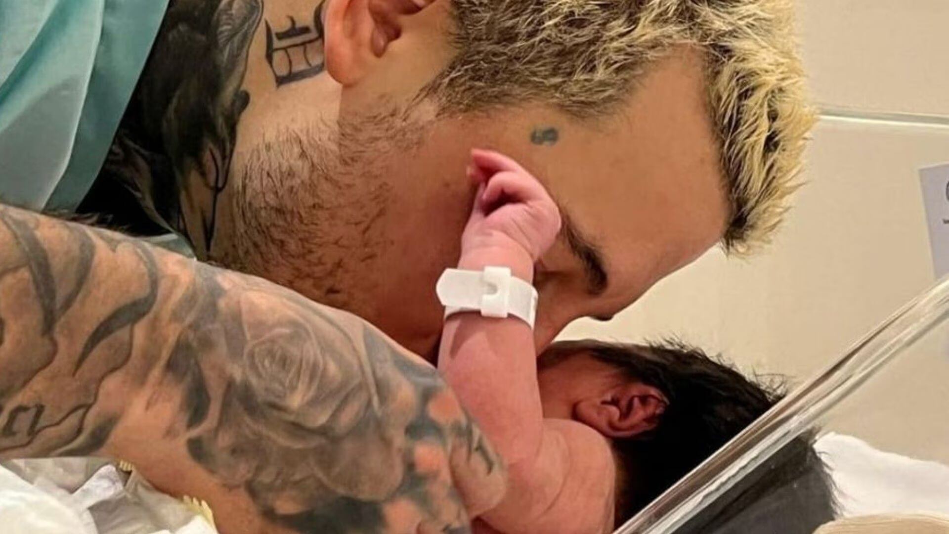 Alex Caniggia junto a su hija Venezia