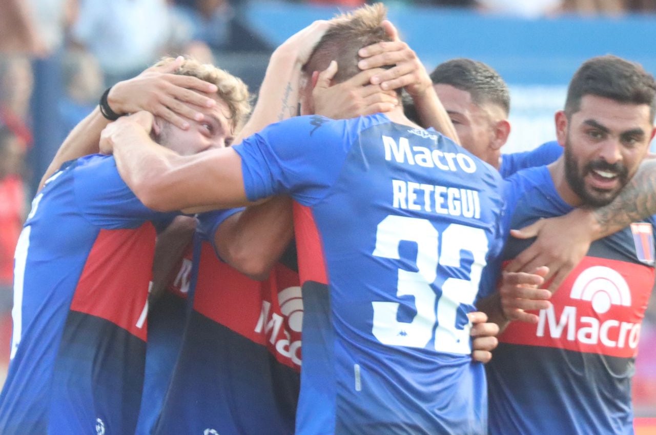 Mateo Retegui, ex Talleres, marcó el primer gol de Tigre. (Prensa Tigre).