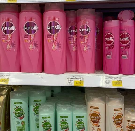 Para shampoos se consiguen marcas conocidas para los argentinos, aunque con otros nombres.