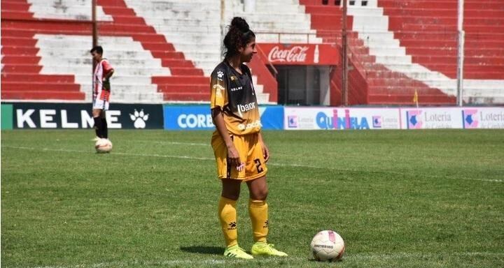 Camila Zárate se afianza en el equipo femenino de Instituto