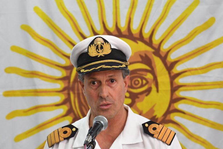 El portavoz de la Armada, Enrique Balbi, brinda una conferencia de prensa el 15/01/2018 en Buenos Aires, Argentina. El Parlamento argentino investigará la desaparición del submarino ARA "San Juan", ocurrida hace dos meses en el Atlántico Sur cuando llevaba 44 tripulantes a bordo, se informó oficialmente.
(Vinculado al texto de dpa "El Parlamento investigará qué ocurrió con el submarino argentino") foto: Paula Ribas/telam/dpa