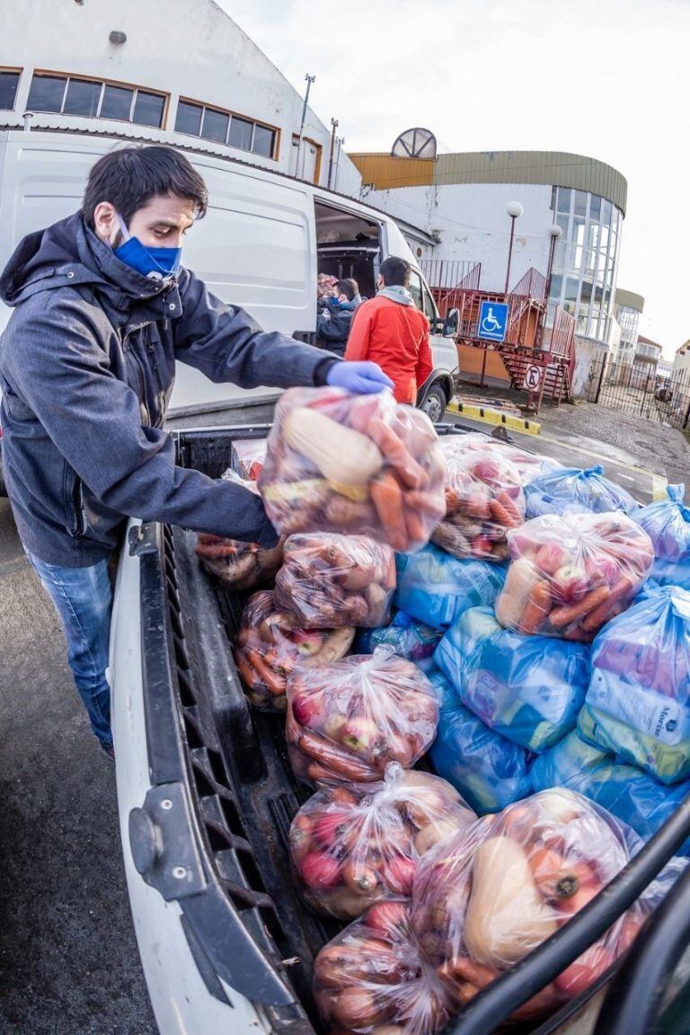 Entrega de módulos aimentarios en Río Grande, TDF