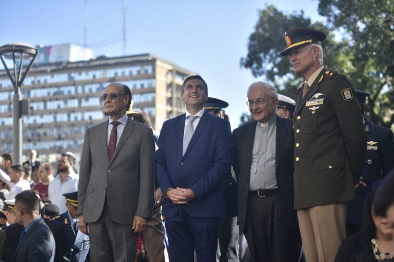 Homenaje a Veteranos y Caídos en Malvinas.