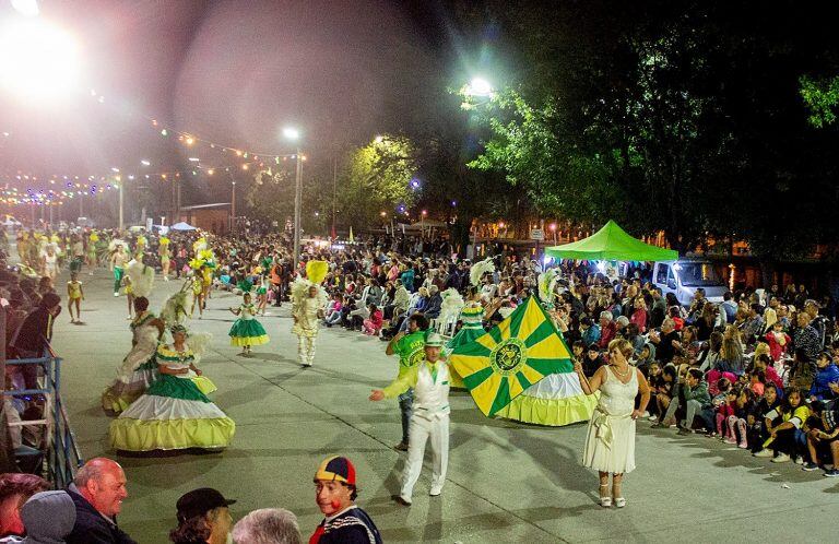 Las mejores fotos del Carnaval de Azul. (Foto: Prensa Municipal):