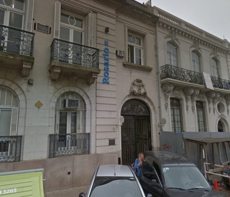 El psicólogo se desempeñaba en las oficinas de Desarrollo Social en Santa Fe al 600, aunque el caso de abuso ocurrió en el consultorio particular del profesional. (Street View)